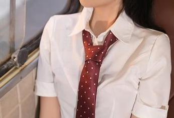 秀人网 – 搞什么鬼，萌白酱的吊带搭配，高清图片让我想二刷，没问题吧？