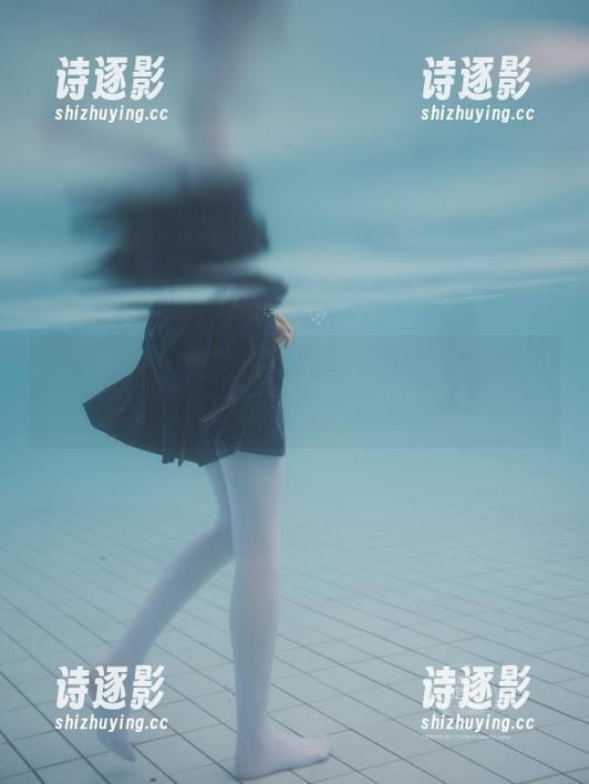 紧急企划 - 樱樱樱可在写真中如何演绎可爱，真的是让我微微发愁。
