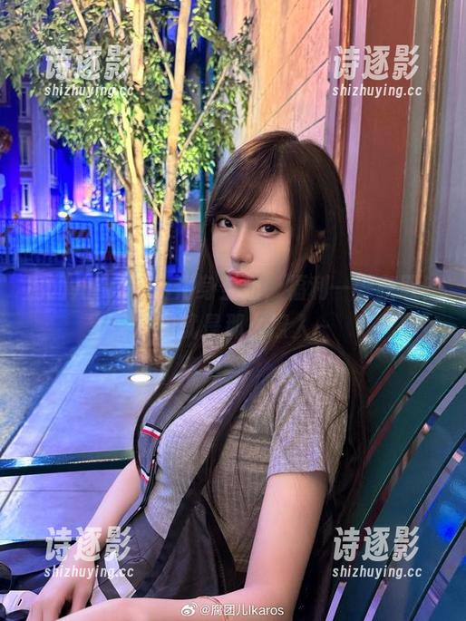腐团儿Ikaros化身空姐，福利一键获取，原图就是那么撩人～
