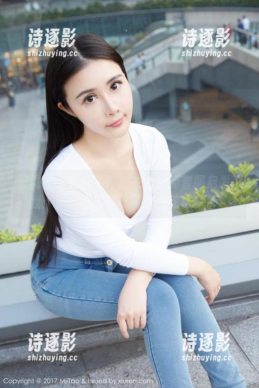 蜜桃社 - 顿悟了！结衣的最新套图启发了我：原来夏日可以是这样花样多了。