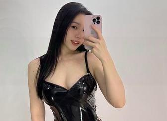微密圈 – 铁锤姐姐的写真，辣眼睛套图，却让我在空调房里瑟瑟发抖…