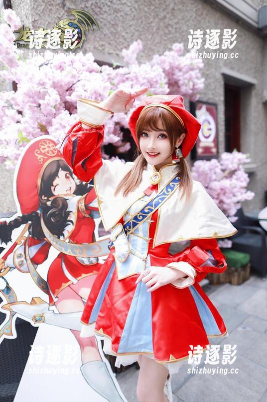 露儿大魔王 终于要出最新写真集了:露儿大魔王的“伊芙琳”,这名字听着就让人想多看几遍?