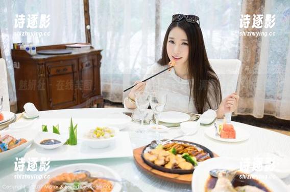 魅妍社 - 在线美图，王婉悠Queen的夏天，满满的色彩和懵懂的情怀，有点想一头扎进去。