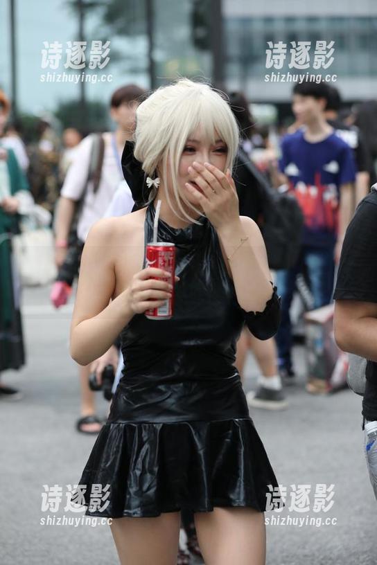新鲜出炉！来自魔镜街拍的蕾丝小姐姐，你是来咋的？