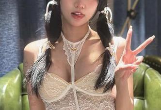 微密圈 – 鱼神鱼带你看噬魂姐妹的舞姿，原图还有这种操作？！